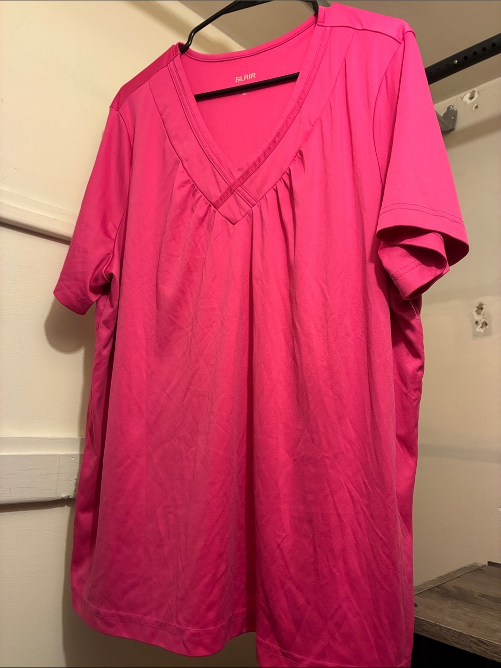 Blair Short Sleeve V-Neck Tee in Bright Pink